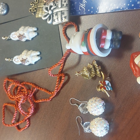 Christmas Jewelry Lot Earrings Brooches Necklace 25pc - Picture 3 of 16